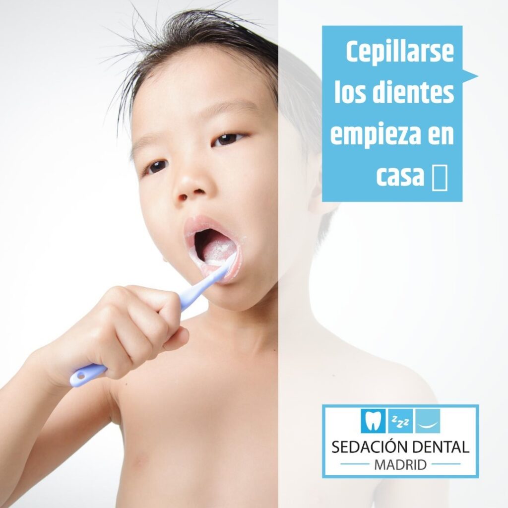 Si queremos que nuestros hijos tengan la boca sana, hay que empezar a limpiarle ...